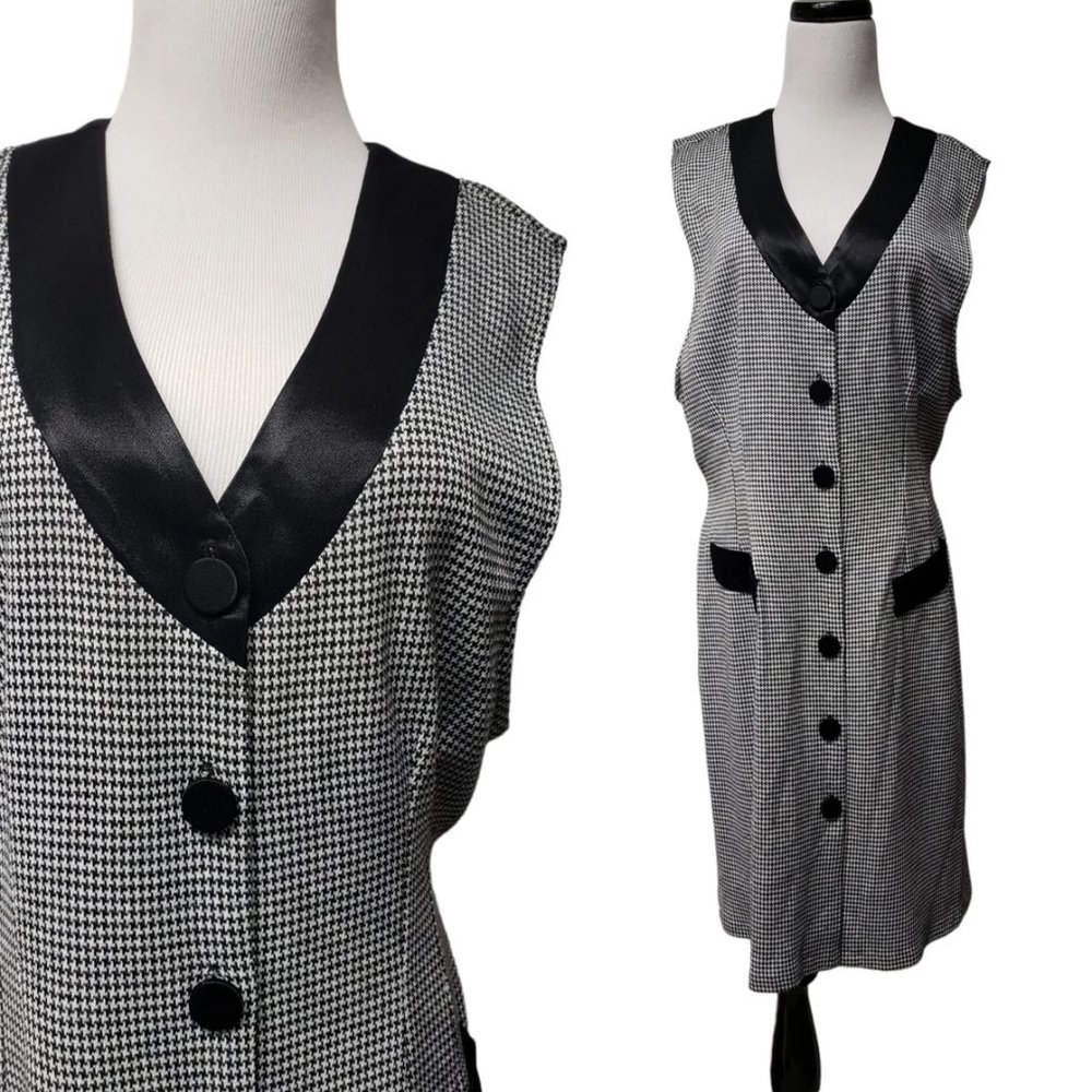 90s black and white houndstooth sleeveless dress . size 13 / 14 . made in USA